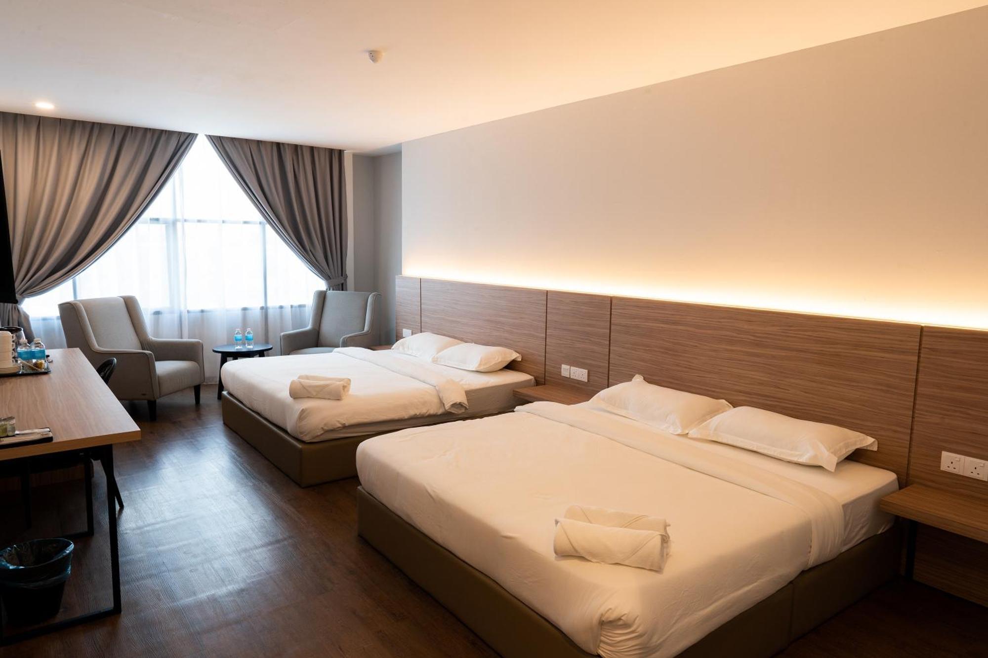 Rm Hotel Muar Extérieur photo